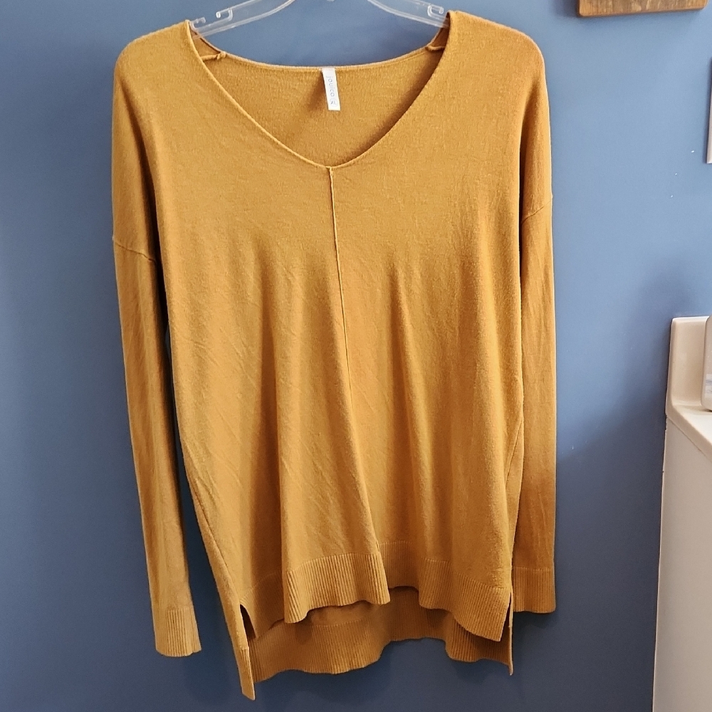 Women's Mustard Sweater - Crew Neck